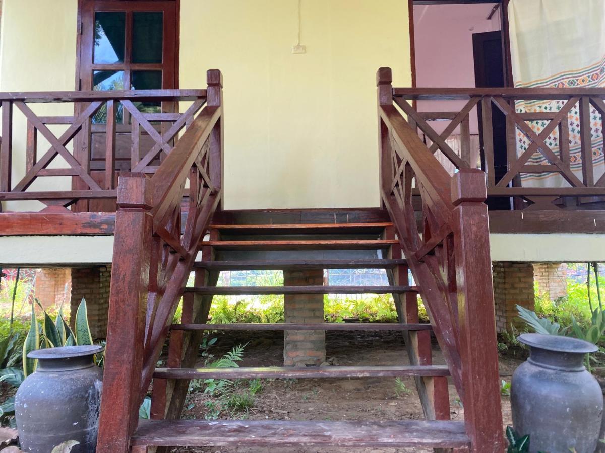 Vang Vieng Ruby'S Homestay Екстериор снимка